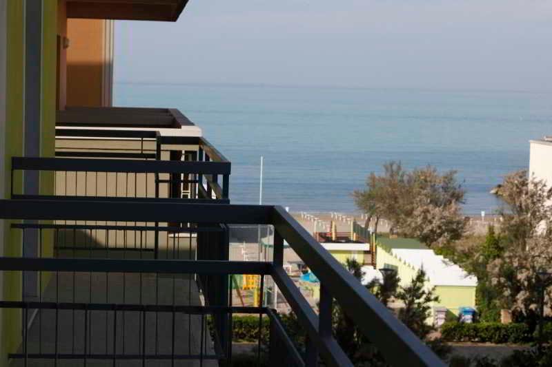 Hotel Italy Misano Adriatico Ngoại thất bức ảnh