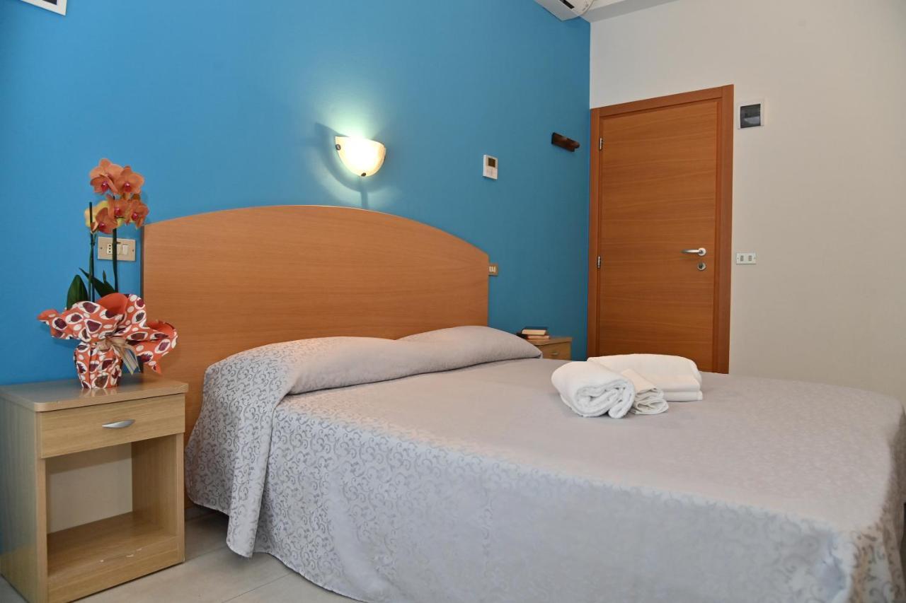 Hotel Italy Misano Adriatico Ngoại thất bức ảnh
