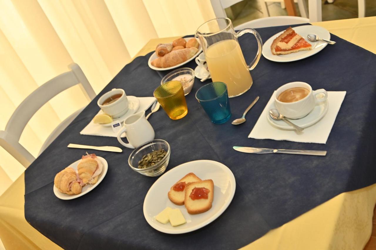 Hotel Italy Misano Adriatico Ngoại thất bức ảnh