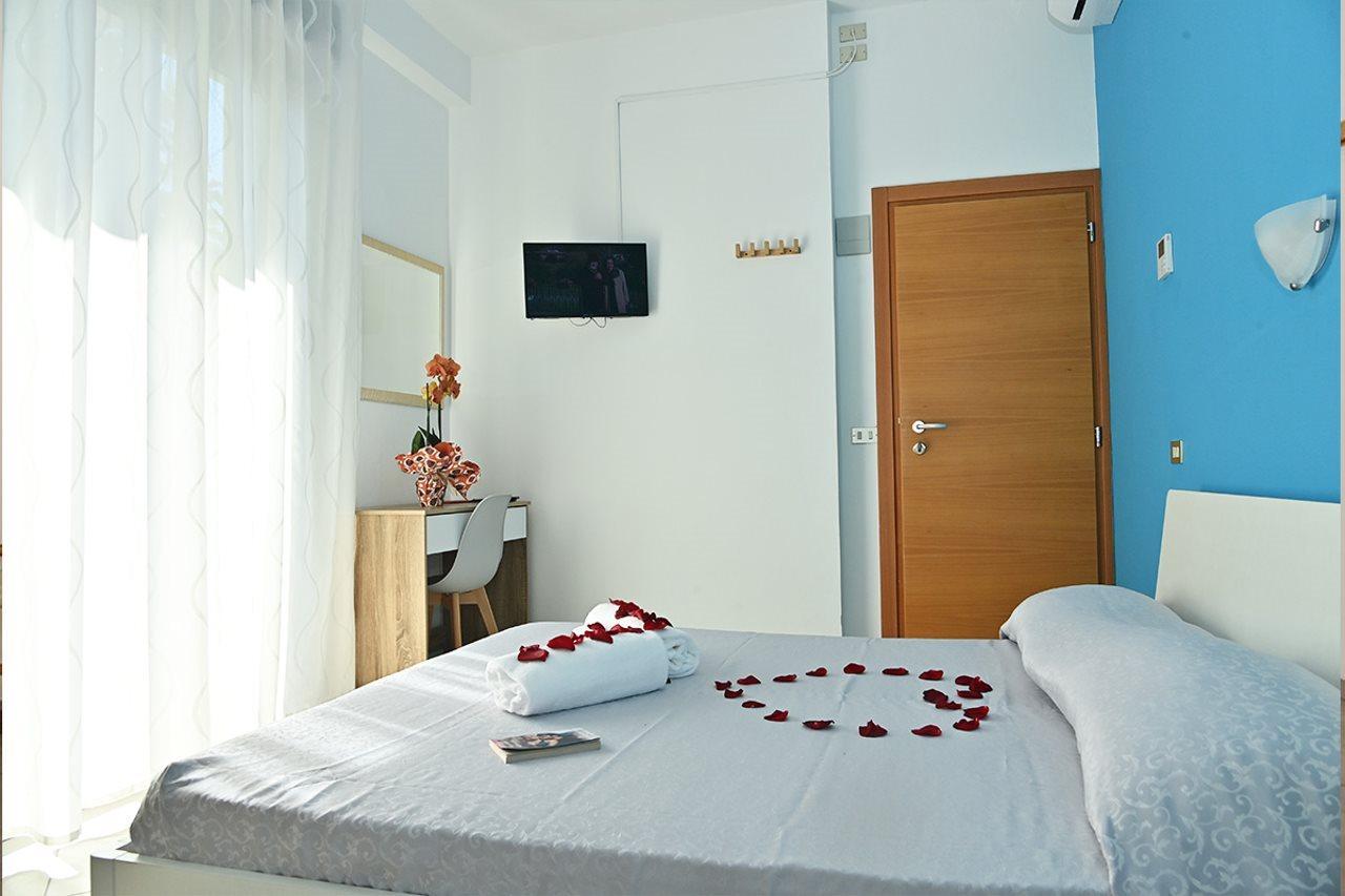 Hotel Italy Misano Adriatico Ngoại thất bức ảnh